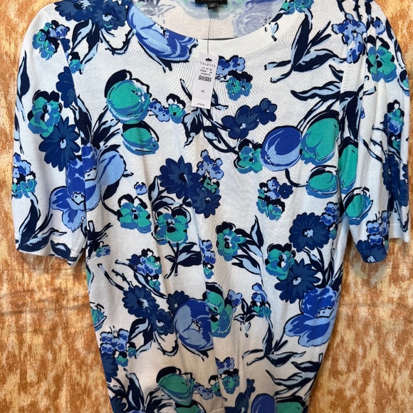 Talbots Short Sleeve Knit Sweater With Blue and Navy Floral Design - Picture 1 of 3